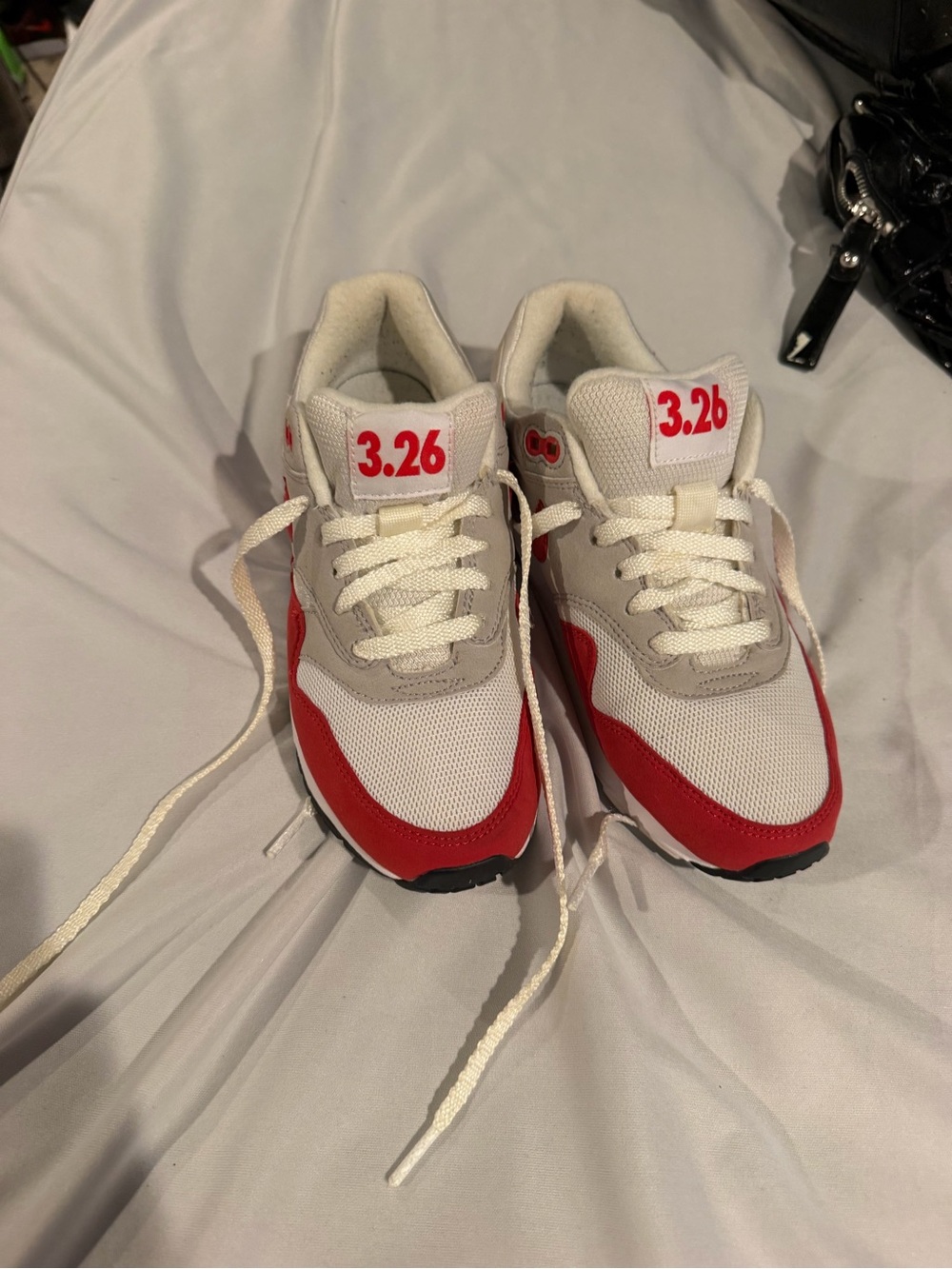 Nike Kids 3.26 White and Red Low-Top Sneakers